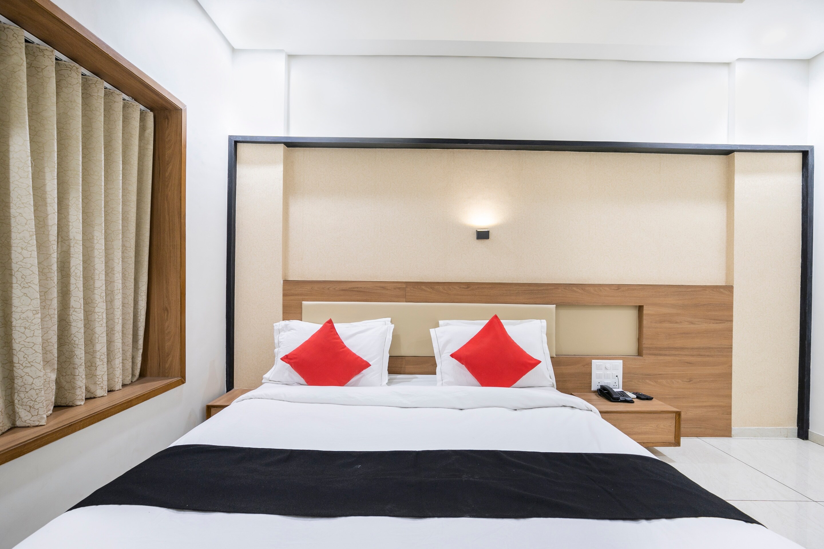 Hotel O Parth - Tap to explore photos