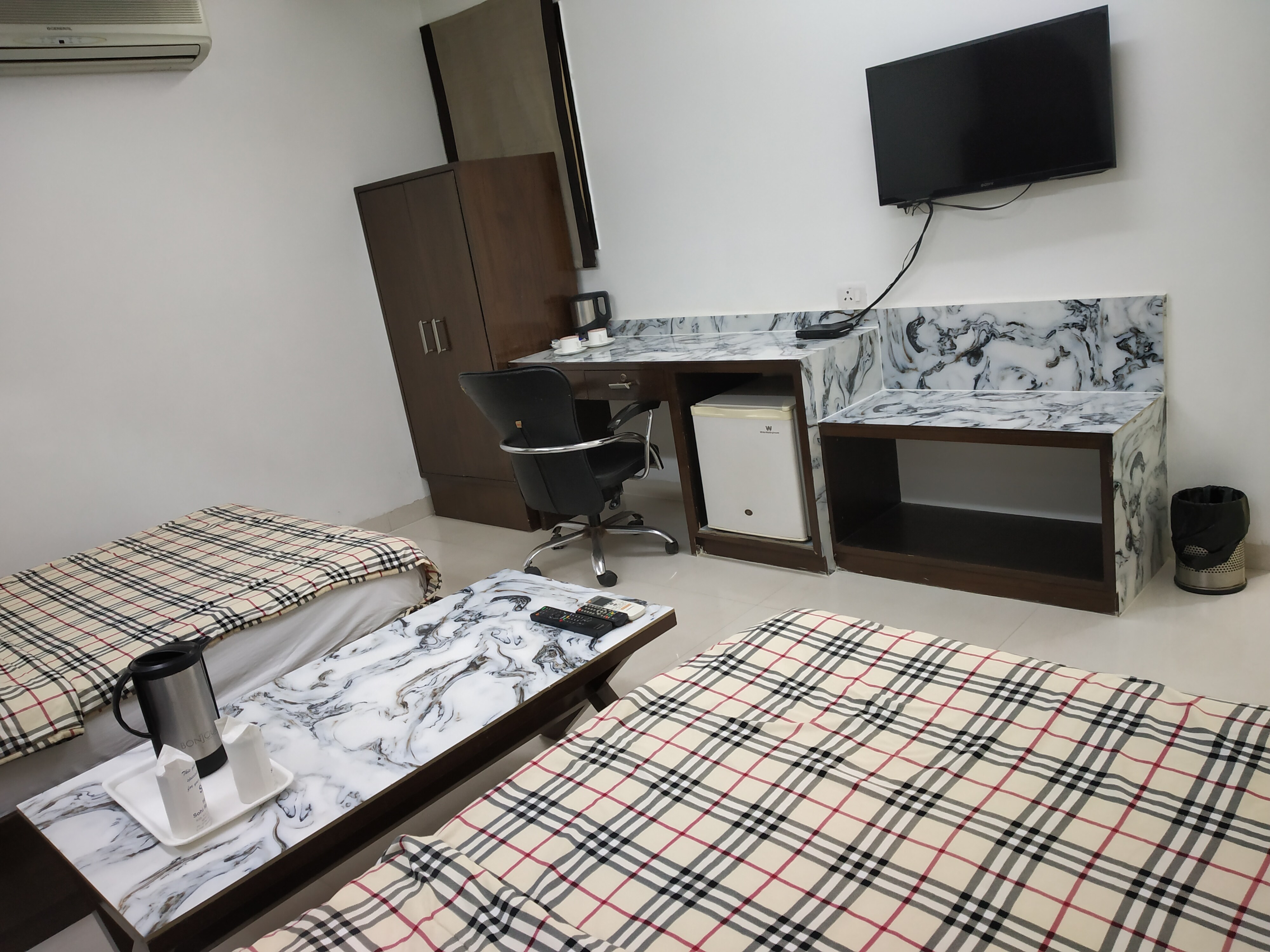 Hotel Sohi Residency - Tap to explore photos