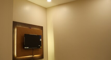Hotel 7 Flowers Room Type - Deluxe Room AC with City View