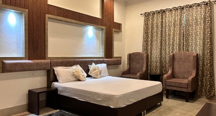 Malsi Hill View Homestays | Rooms & Caretaker Room Type - Deluxe Room  With AC