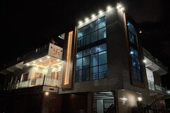Nariman Homestays