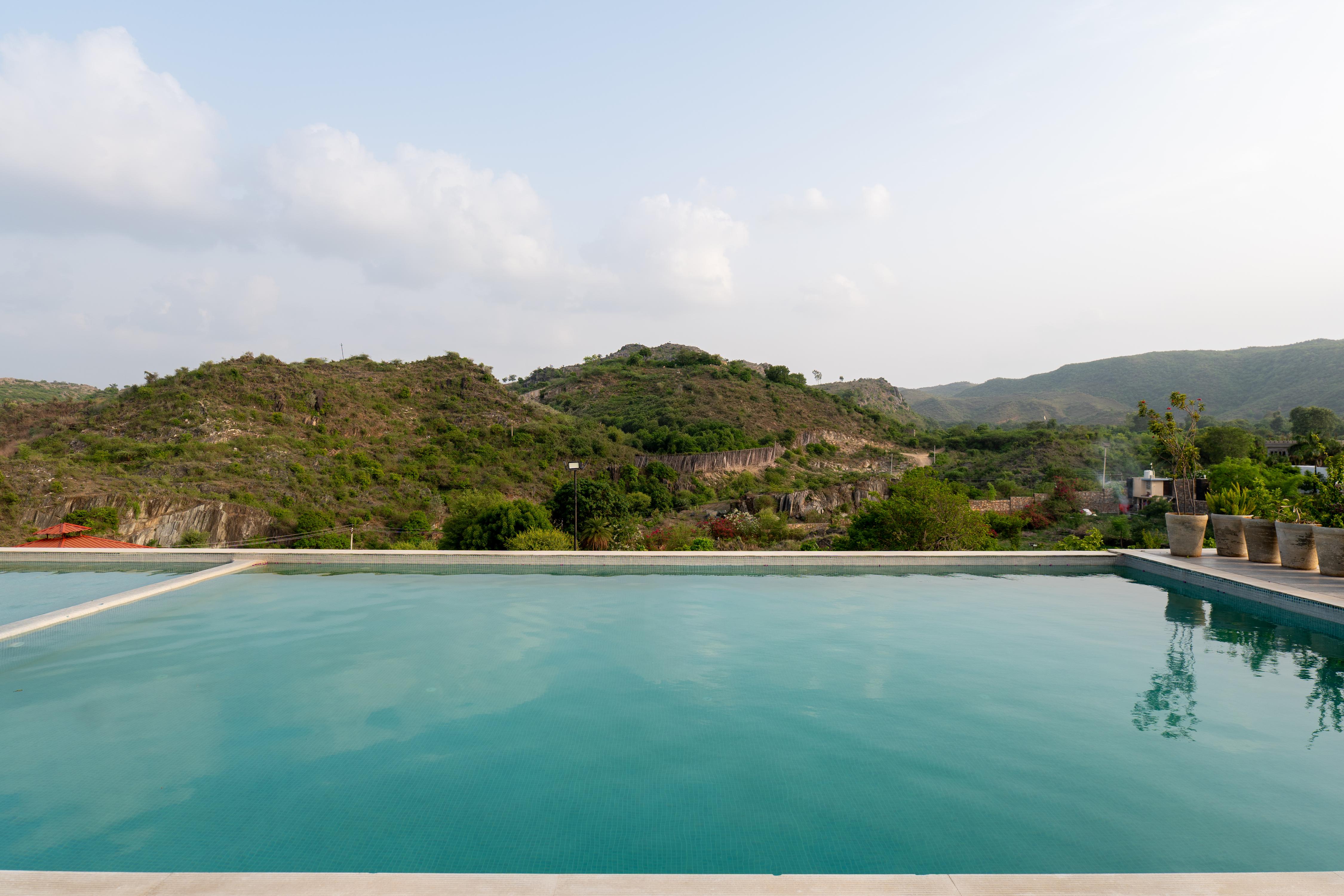 TapoBhoomi - A 4BHK Luxuries Pool & Farm Stay - Tap to explore photos