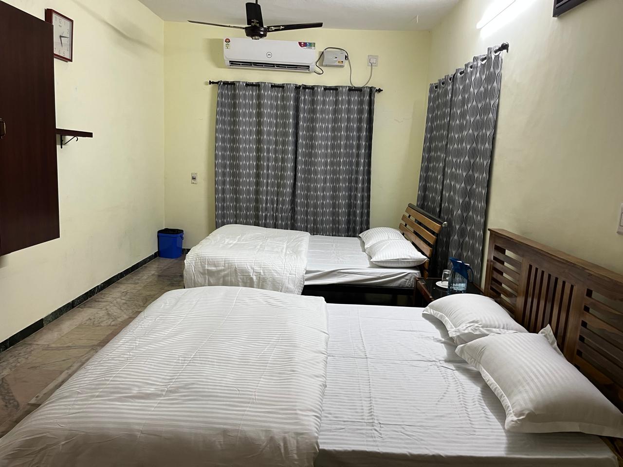 Eden luxury stay Saravanampatti - Tap to explore photos