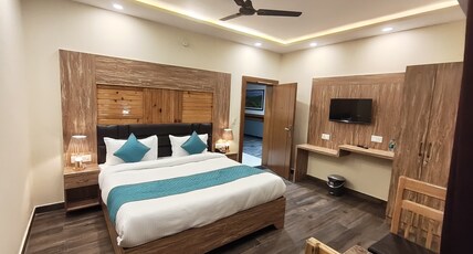 Aashiyana- The White Hill Hotel Room Type - King Bed Room without Balcony