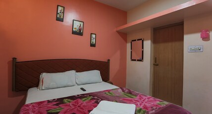 KGP HOMESTAY Room Type - Deluxe Room