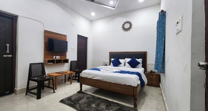 SURJANI HOTEL & RESORT Room Type - Deluxe Cottage with Balcony