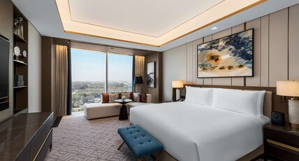 Waldorf Astoria Kuwait by Hilton Room Type - KNG IKAROS PREM 1 BDRM STE