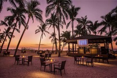 DoubleTree Resort by Hilton Hotel Fiji - Sonaisali Island