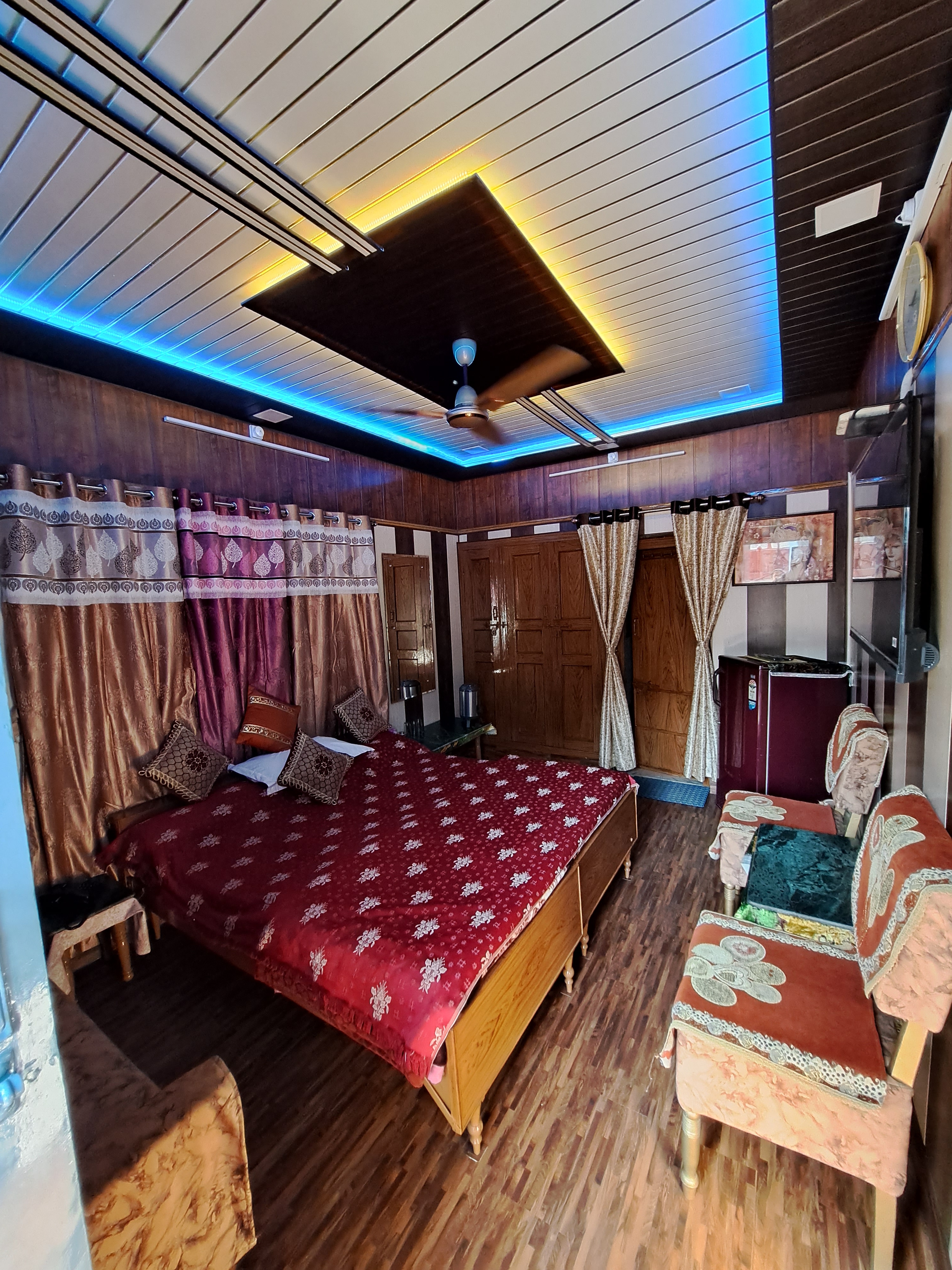Hotel Jagan,Dholpur - Tap to explore photos