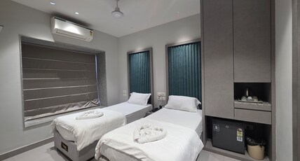 Mukut Mani Regency Room Type - Standard Twin-Beds Single Room