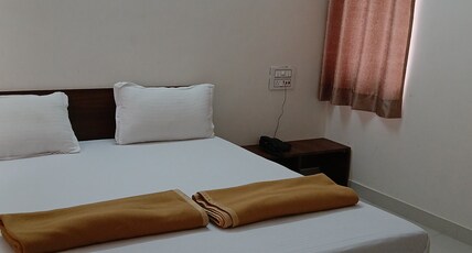 Rk House Room Type - NON A/C DOUBLE BED ROOM. [Extra charge for a/c]