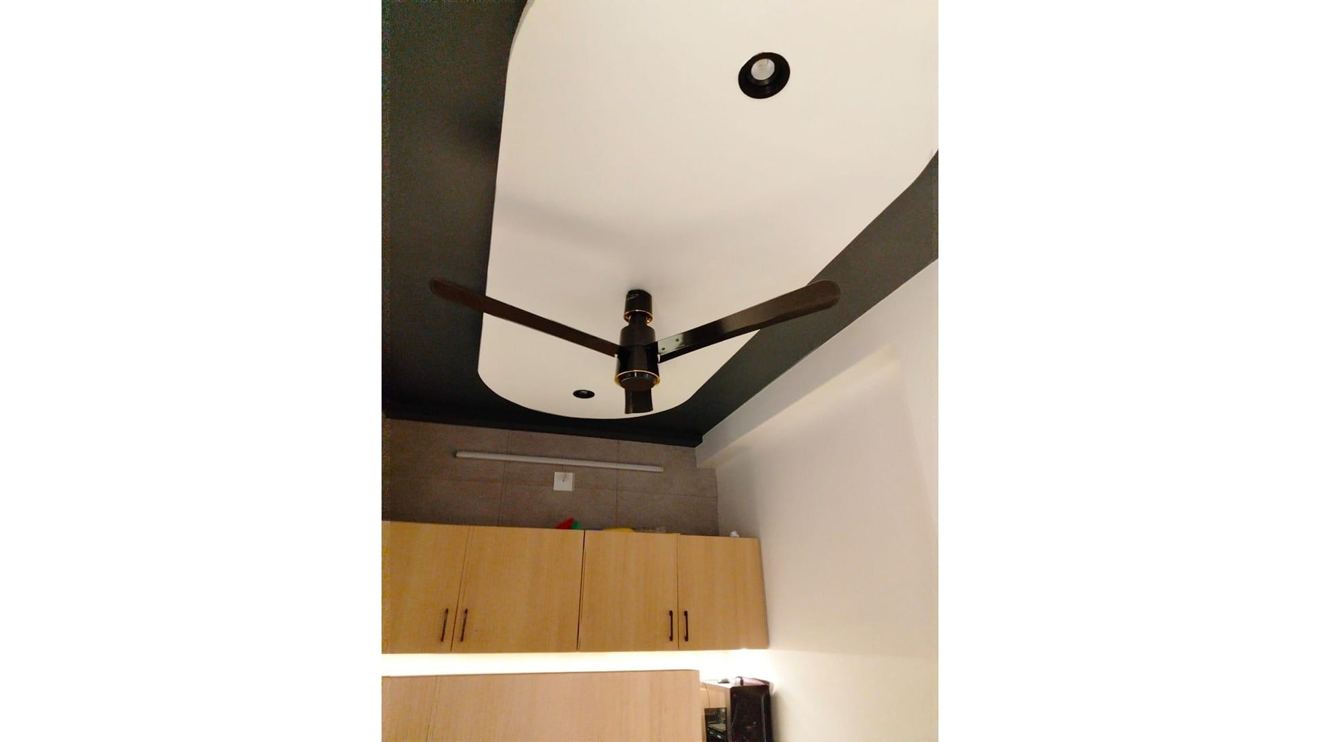 JRF Residency || Premium Rooms || 7 mins from Kolkata Airport - Tap to explore photos