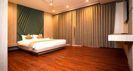 Hotel Swarna Room Type - Royal Suite Studio