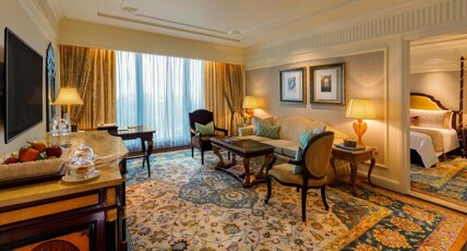 The Leela Palace New Delhi Room Type - Luxury Suite