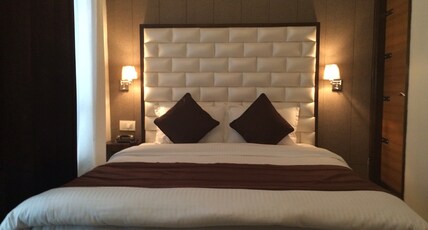 The jagur Room Type - Deluxe Double Premium Room