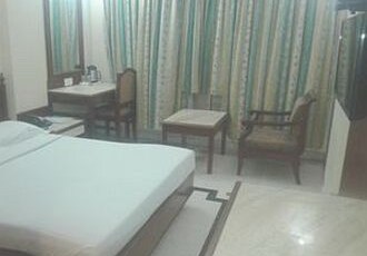 Palar Residency Room Type - Deluxe Room