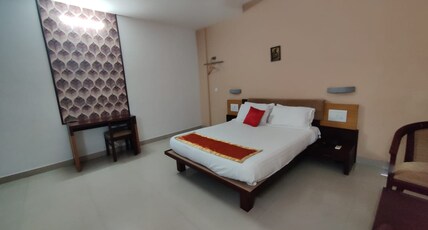 MidhilaRegency Room Type - Standard Room