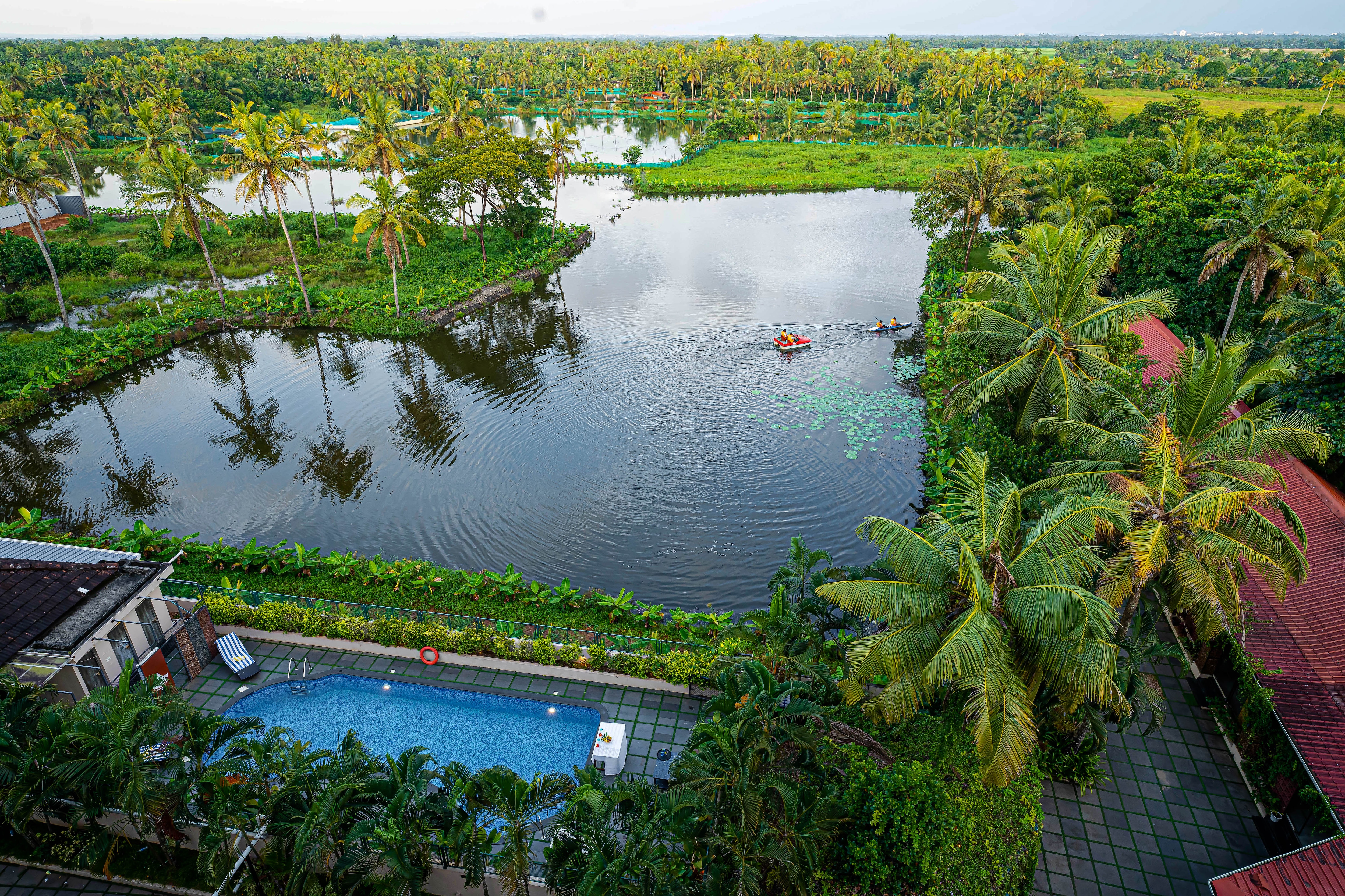 Kumarakom Park Resort - Tap to explore photos