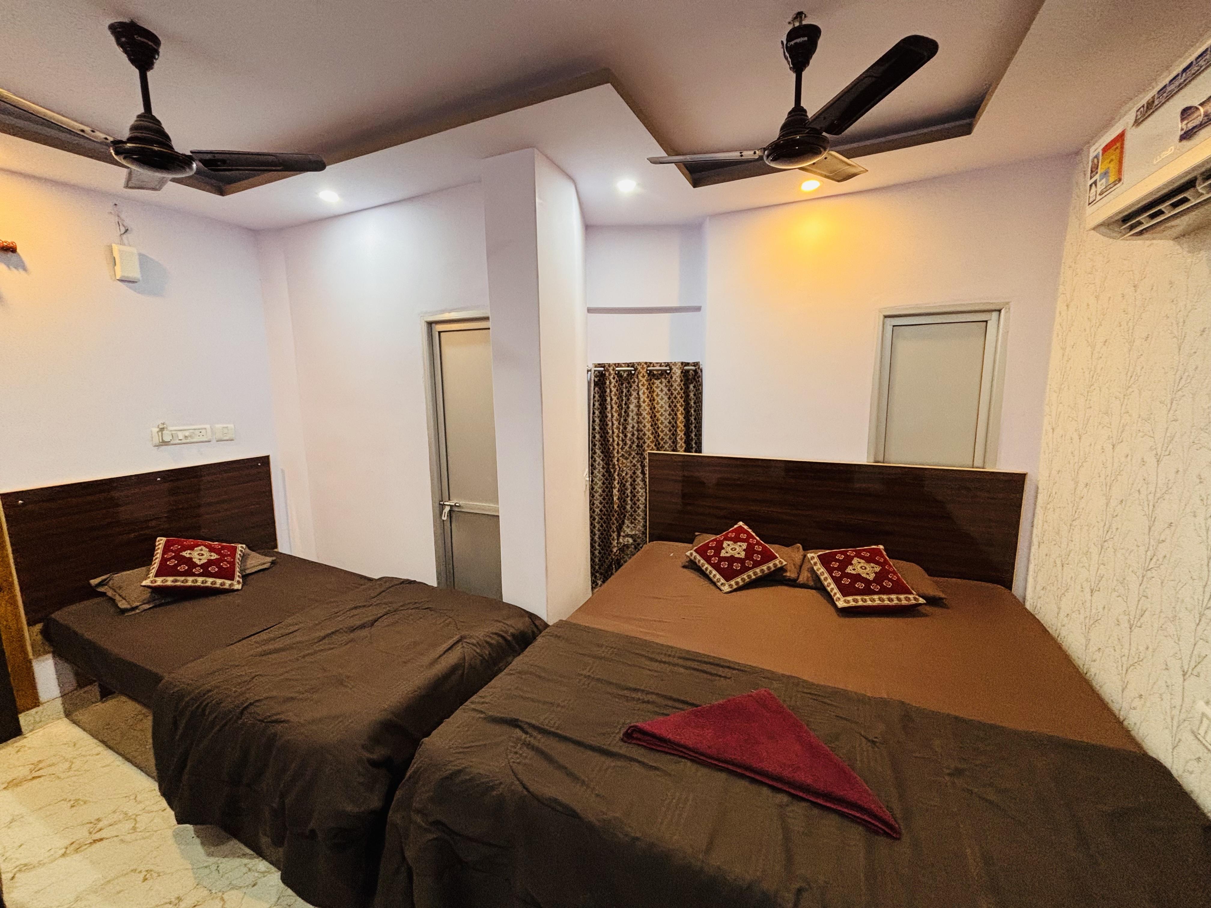 The Ramaa Homestays@ Mahmoorganj Varanasi - Tap to explore photos