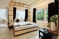 Hotel Rudra Ganga I Riverside Ganga View