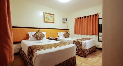 Paradise Garden Hotel and Convention Boracay Powered by ASTON Room Type - Courtyard Superior Room