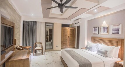 Samann Grand Room Type - Executive Suite with Balcony including Free return Airport Transfer Samann Grand Room Type - Executive Suite with Balcony including Free return Airport Transfer