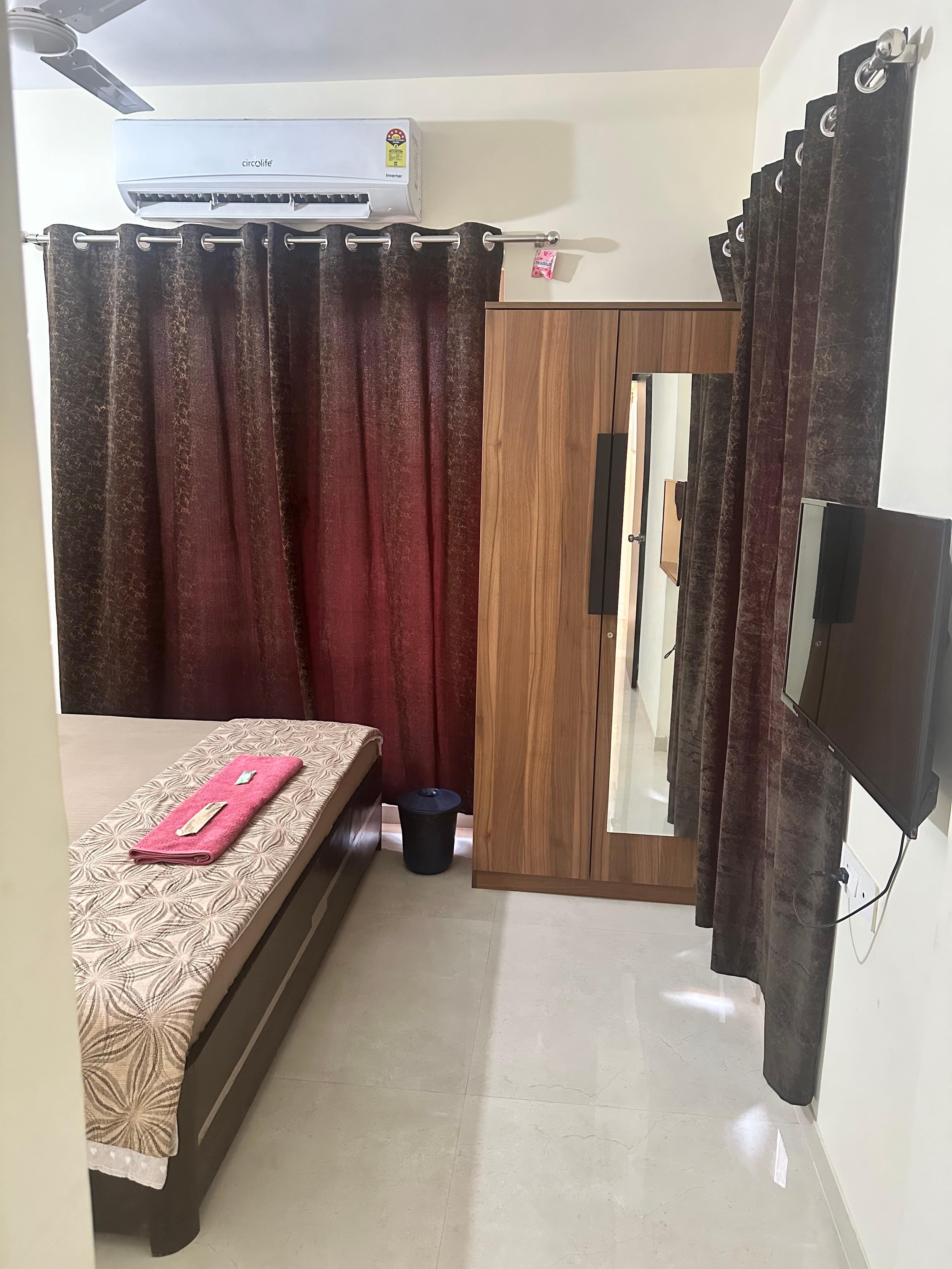 Budgeted 2BHK Private Apartment near Hiranandani Estate - Tap to explore photos