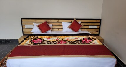 THE BIRDS PARADISE Room Type - Bedroom 2