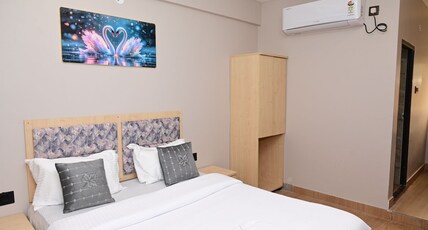 SUNRISE VALLEY INN Room Type - DELUXE AC
