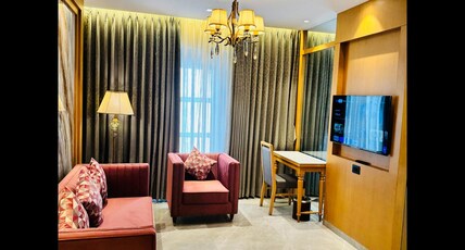 Instafeel Hotel Room Type - Superior Suite