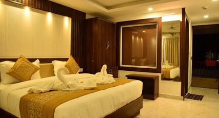 De Falcon Goa Beach Resorts Room Type - Deluxe Room without Balcony