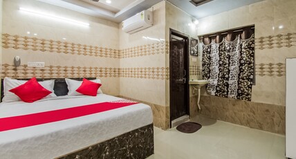 Hotel O Y2 Grand Room Type - Classic
