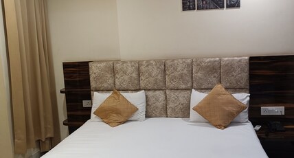 Hotel AKS Room Type - Deluxe Hotel AKS Room Type - Deluxe