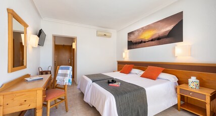 Vibra Mare Nostrum Hotel Room Type - TWIN 2 ADULTS + 1 CHILD
