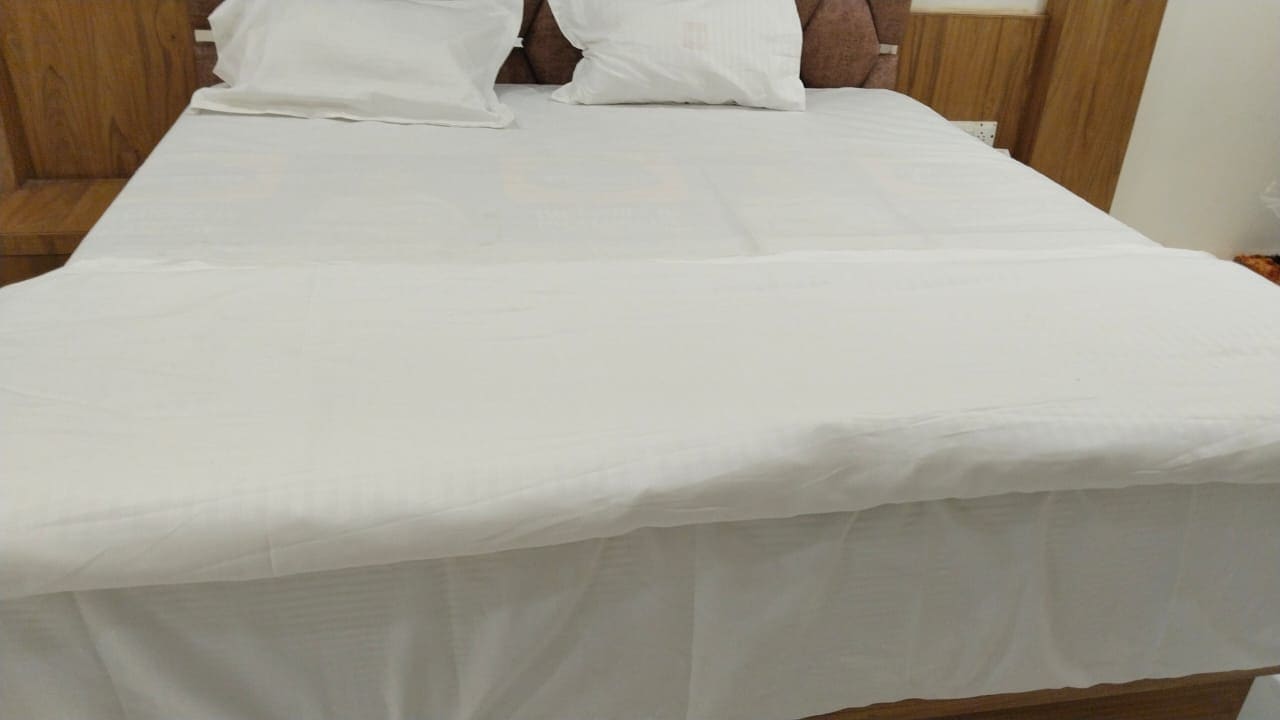 Hotel RK pusad - Tap to explore photos