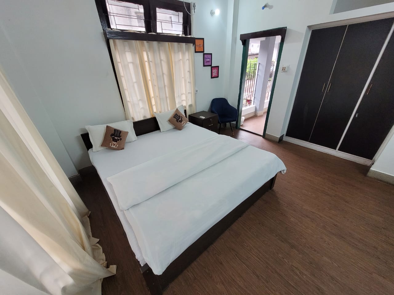 Shine Homestay - Tap to explore photos