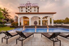 Botanica Stay | 1BHK Candolim | Pool | Nr Beach