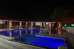 Hotel Rajdhani Resort