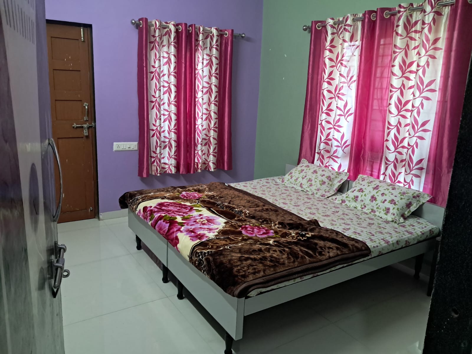 Independent Bungalow near Devka Beach - Tap to explore photos