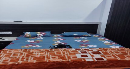 RAINBOW GUEST HOUSE Room Type - Super Deluxe Room