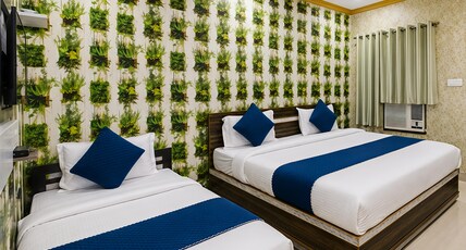 HOTEL MAHAVEER INTERNATIONAL KASHI Room Type - TRIPLE BED DELUXE