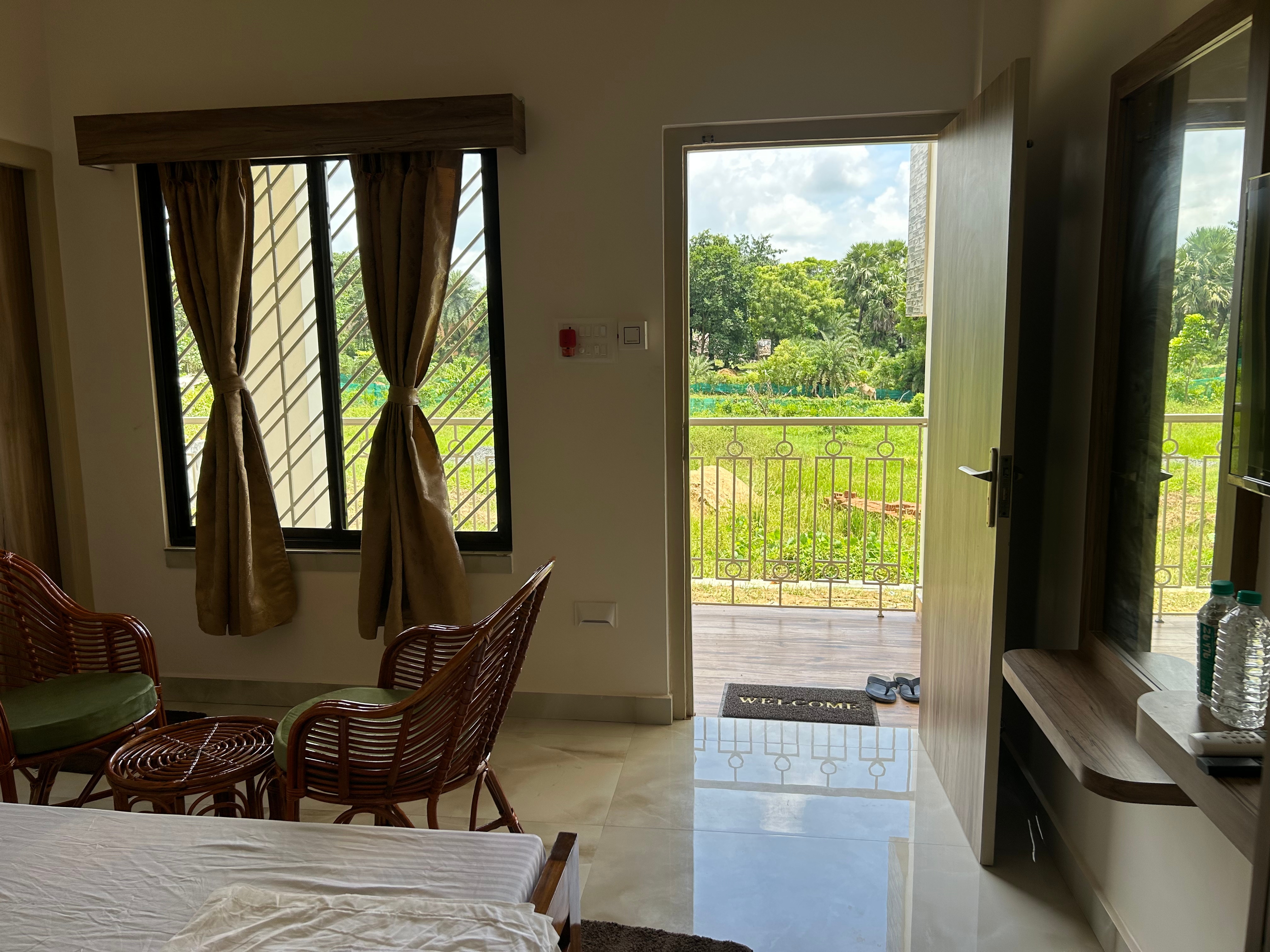 Alivia Eco-Stay & Restaurant - Tap to explore photos