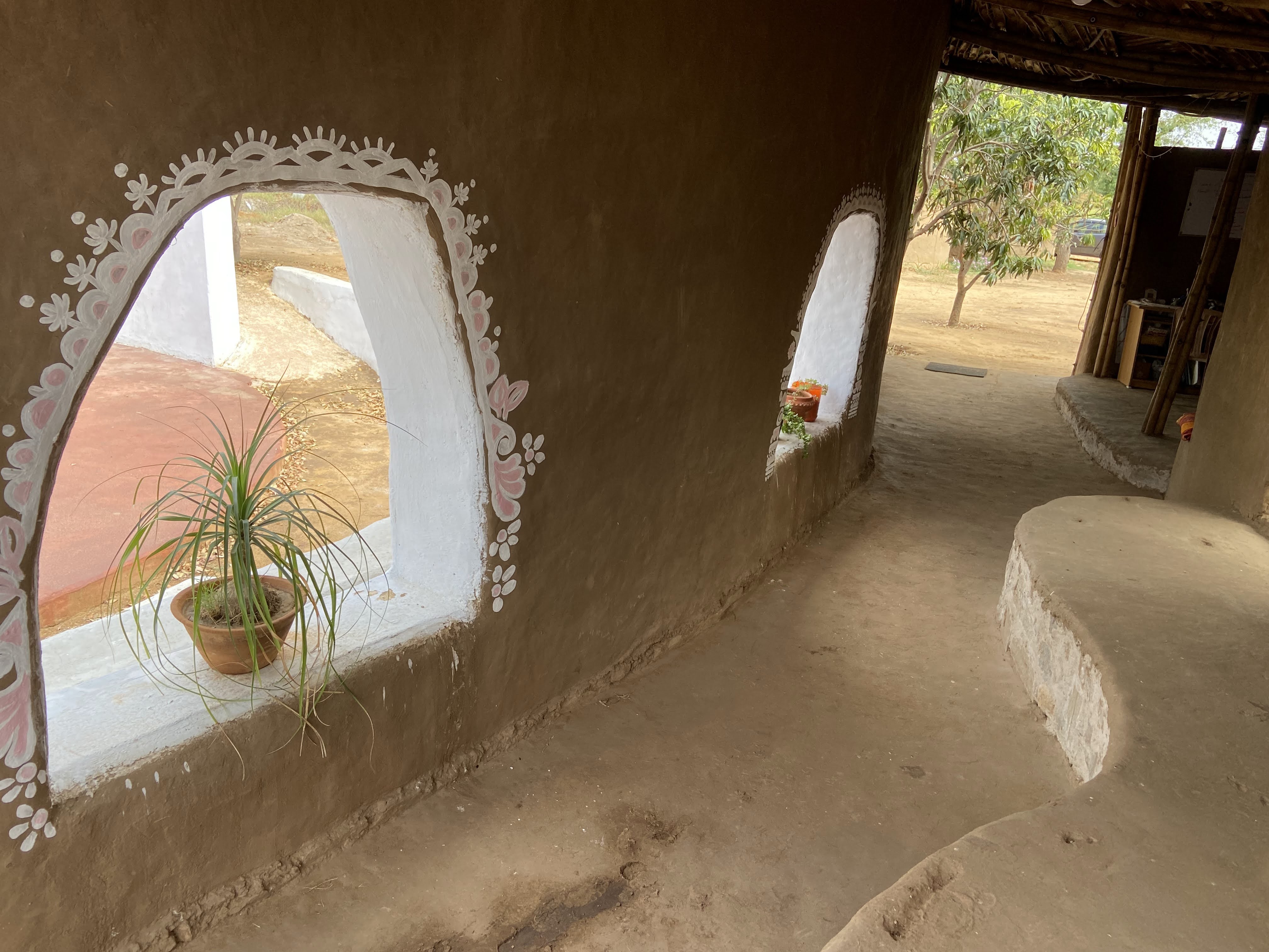 The Artsy Mud House retreat Jaipur - Tap to explore photos