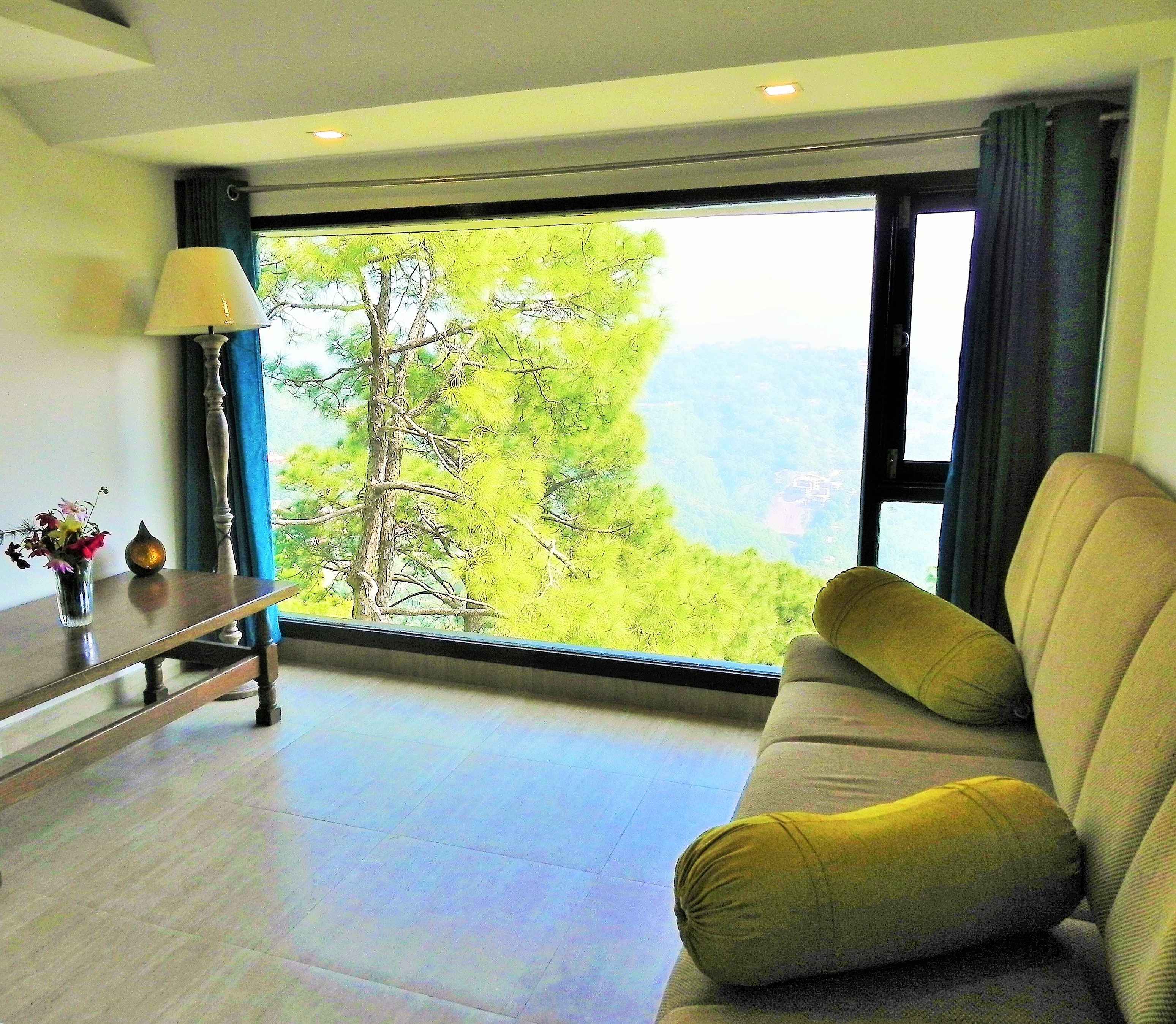 Kasauli Rocks | Rooms & Suite - Tap to explore photos