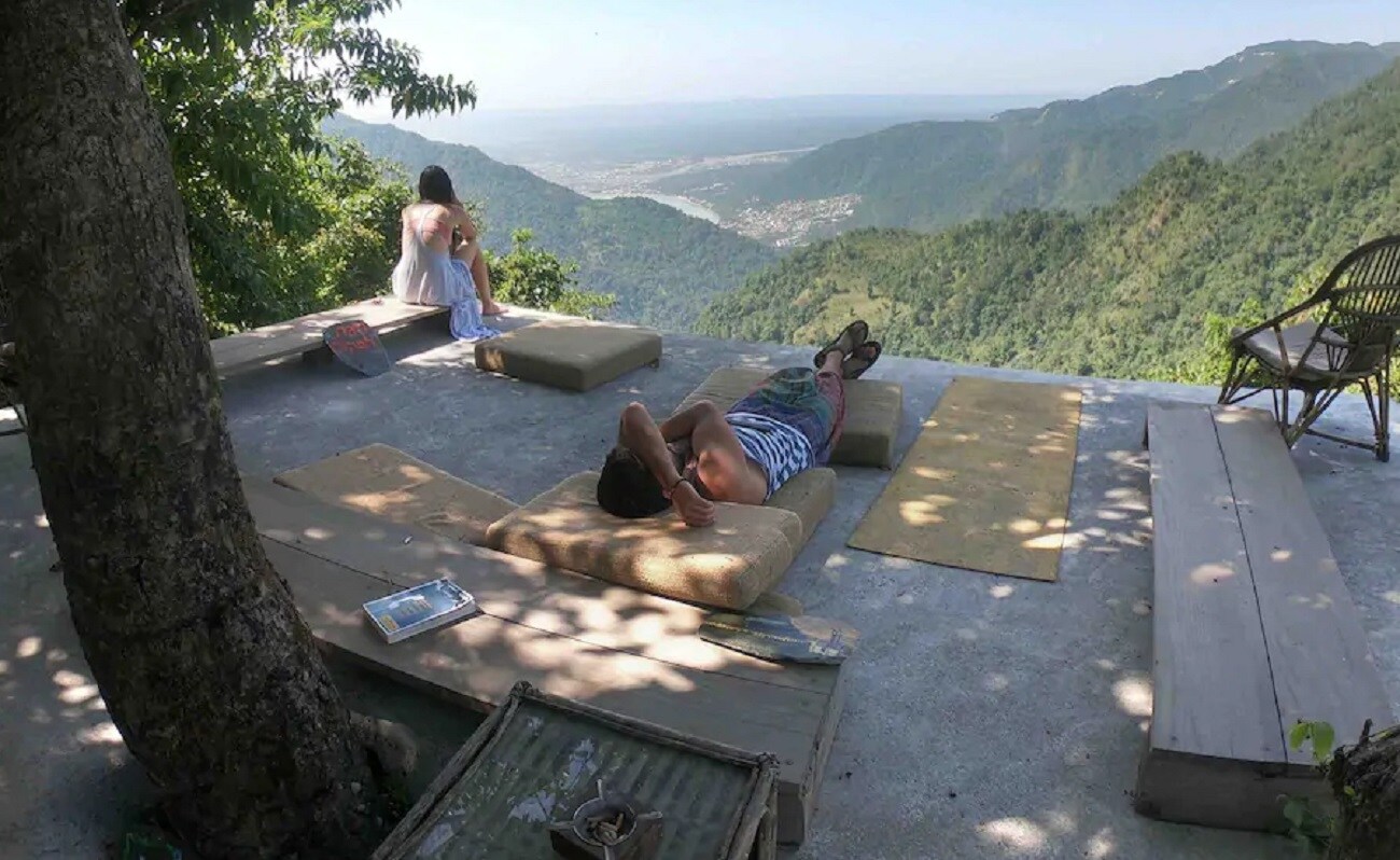 MountAbode-Connect wth Mother Earth - Tap to explore photos