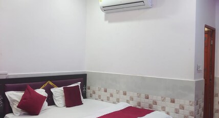 Royal Ayodhya Guest House Room Type - Bedroom 108