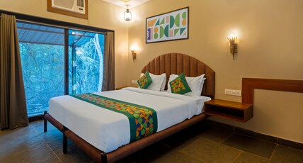 Treebo Premium Mowgli's Den Pench Tiger Reserve Room Type - Standard Room with Forest View