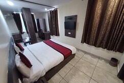 Hotel Padmawati Palace