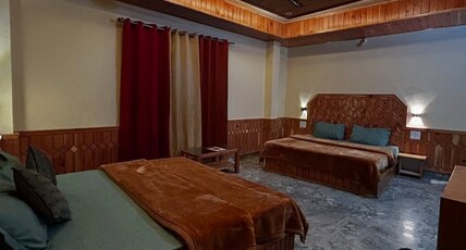 Wood Packer Homestay Kasol Room Type - Family Wooden Deluxe Room