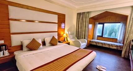 Royal Jardin Whistling Pines Resort Room Type - Deluxe Room